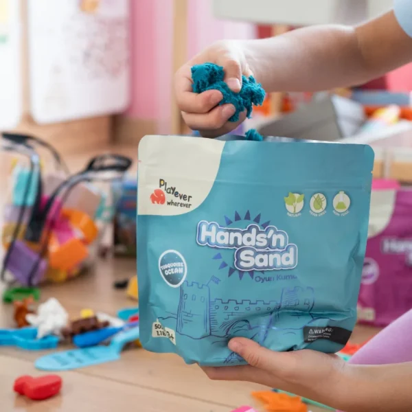 Playever Hands in Sand Natural Kinetic Play Sand 500 gr - Blue - Image 5