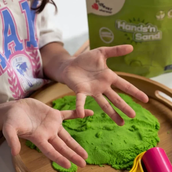 Playever Hands in Sand Natural Kinetic Play Sand 500 gr - Green - Image 5